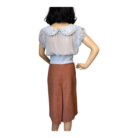 Kimchi Blue Frenchie Sheer Purple Crop Blouse smocked floral embrodidery size M - Picture 7 of 11